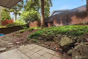 23015 Edmonds Way, Edmonds, WA 98020 - Photo 3
