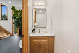 1207 145th Ave SE, Bellevue, WA 98007 - Photo 5