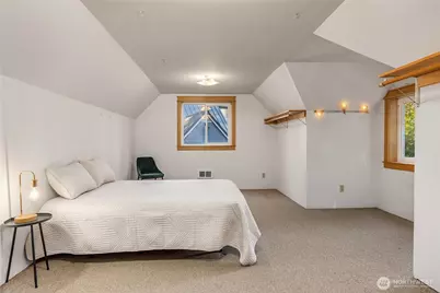 6420 NE Tara Lane, Bainbridge Island, WA 98110 - Photo 33