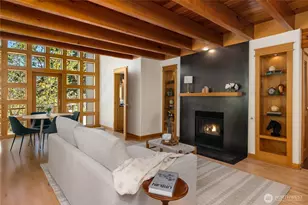 6420 NE Tara Ln, Bainbridge Island, WA 98110 - Photo 5