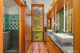 10403 NE Seaborn Rd, Bainbridge Island, WA 98110 - Photo 23