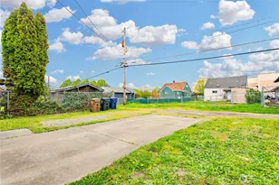 3827 S Cushman Ave, Tacoma, WA 98418 - Photo 27
