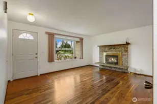 8704 48th Dr NE, Marysville, WA 98270 - Photo 5