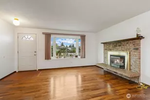 8704 48th Dr NE, Marysville, WA 98270 - Photo 9
