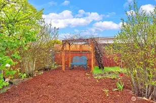 8704 48th Dr NE, Marysville, WA 98270 - Photo 35