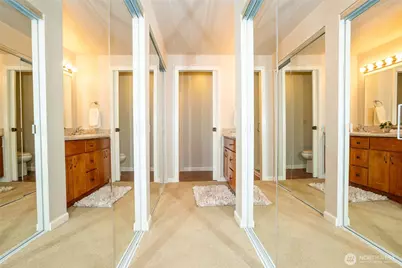 2253 Gilman Drive W #406, Seattle, WA 98119 - Photo 15