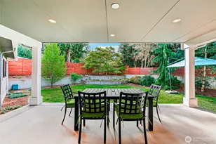 12405 NE 108th Pl, Kirkland, WA 98033 - Photo 15