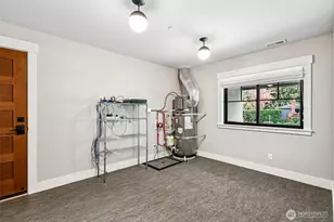 12405 NE 108th Pl, Kirkland, WA 98033 - Photo 35