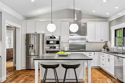 12405 NE 108th Place, Kirkland, WA 98033 - Photo 11