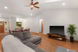 14925 180th Pl SE, Snohomish, WA 98290 - Photo 9