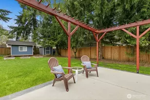 2122 N 128th St, Seattle, WA 98133 - Photo 33