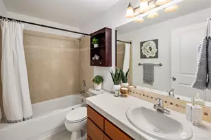 337 N 105th St, Seattle, WA 98133 - Photo 21
