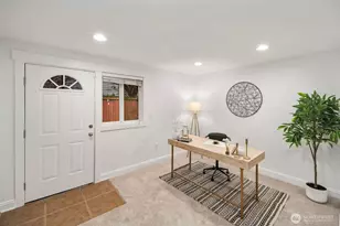 337 N 105th St, Seattle, WA 98133 - Photo 11