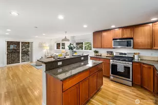 337 N 105th St, Seattle, WA 98133 - Photo 17