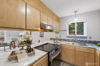 20301 19th Avenue NE #602, Shoreline, WA 98155 - Photo 3