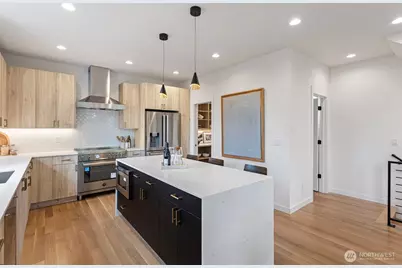 6743 Earl Avenue NW, Seattle, WA 98117 - Photo 17