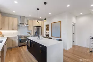 6743 Earl Ave NW, Seattle, WA 98117 - Photo 17