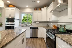 21812 SE 270th St, Maple Valley, WA 98038 - Photo 17
