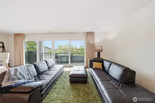 2565 Dexter Ave N, Seattle, WA 98109 - Photo 5
