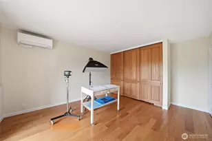 2565 Dexter Ave N, Seattle, WA 98109 - Photo 25