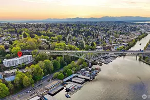 2565 Dexter Ave N, Seattle, WA 98109 - Photo 35
