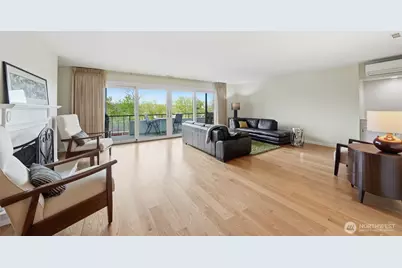 2565 Dexter Avenue N #103, Seattle, WA 98109 - Photo 9