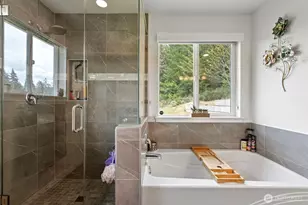 9611 W Belfair Valley Rd, Bremerton, WA 98312 - Photo 23