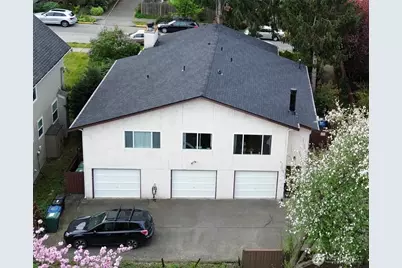 8848 Interlake Avenue N, Seattle, WA 98103 - Photo 3