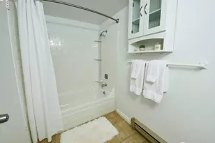 8848 Interlake Ave N, Seattle, WA 98103 - Photo 19