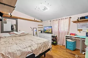 14347 Ashworth Ave N, Seattle, WA 98133 - Photo 9