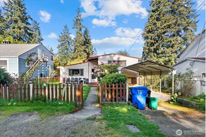 14347 Ashworth Avenue N, Seattle, WA 98133 - Photo 15