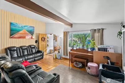 14347 Ashworth Avenue N, Seattle, WA 98133 - Photo 3