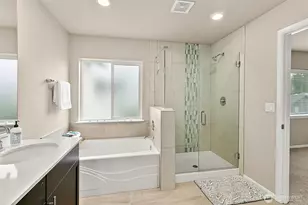 19121 129th St E, Bonney Lake, WA 98391 - Photo 33