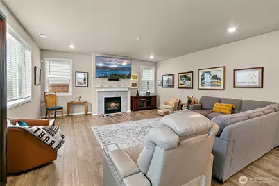 19121 129th Street E, Bonney Lake, WA 98391 - Photo 17