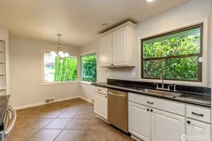 1119 N Tacoma Ave, Tacoma, WA 98403 - Photo 15