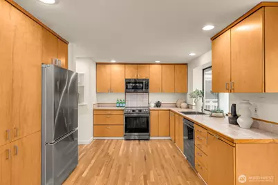 19442 NE 166th Place, Woodinville, WA 98077 - Photo 9