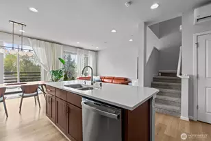 8226 S 132nd St, Seattle, WA 98178 - Photo 7