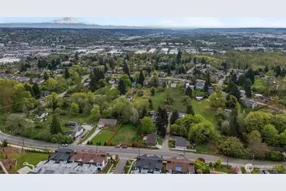 8226 S 132nd Street, Seattle, WA 98178 - Photo 31