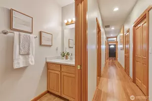 2385 Lake Forest Dr, Oak Harbor, WA 98277 - Photo 23