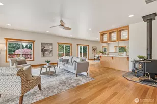 2385 Lake Forest Dr, Oak Harbor, WA 98277 - Photo 5