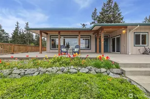 2385 Lake Forest Dr, Oak Harbor, WA 98277 - Photo 3