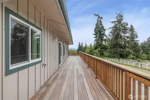 2385 Lake Forest Dr, Oak Harbor, WA 98277 - Photo 31