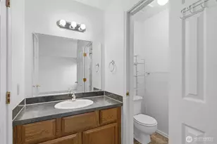70 SW Roeder Dr, Oak Harbor, WA 98277 - Photo 27
