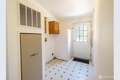 1090 Paul Avenue, Oak Harbor, WA 98277 - Photo 15