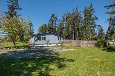 1090 Paul Avenue, Oak Harbor, WA 98277 - Photo 3
