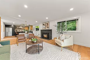 12334 SE 23rd Pl, Bellevue, WA 98005 - Photo 5