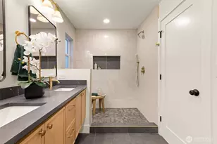 12334 SE 23rd Pl, Bellevue, WA 98005 - Photo 15