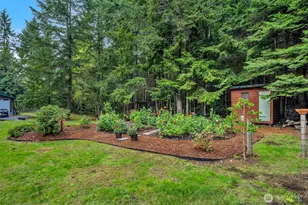 1038 NE Blue Rdg Dr, Poulsbo, WA 98370 - Photo 35