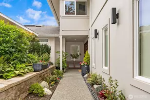 4475 Pleasant Beach Dr NE, Bainbridge Island, WA 98110 - Photo 3