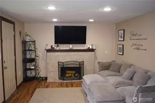 917 Violet Meadow St S, Tacoma, WA 98444 - Photo 3